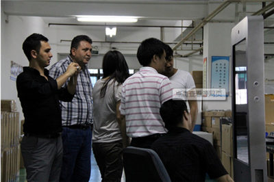 華奇硅膠護(hù)線圈：#有酒有故事#之感謝一路有您！